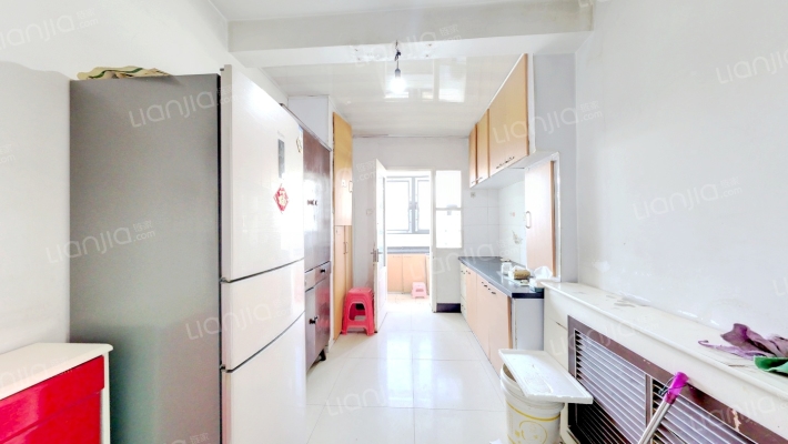 容和里二手房实景图