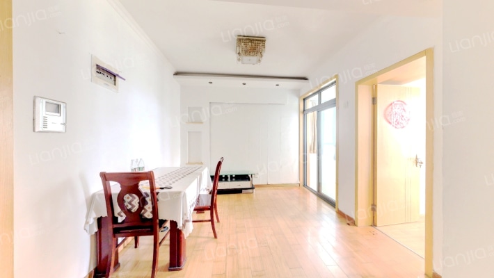 领域花园二手房实景图