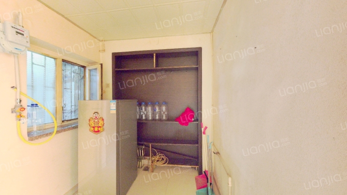 建行宿舍二手房实景图