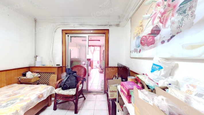 卫安中里二手房实景图