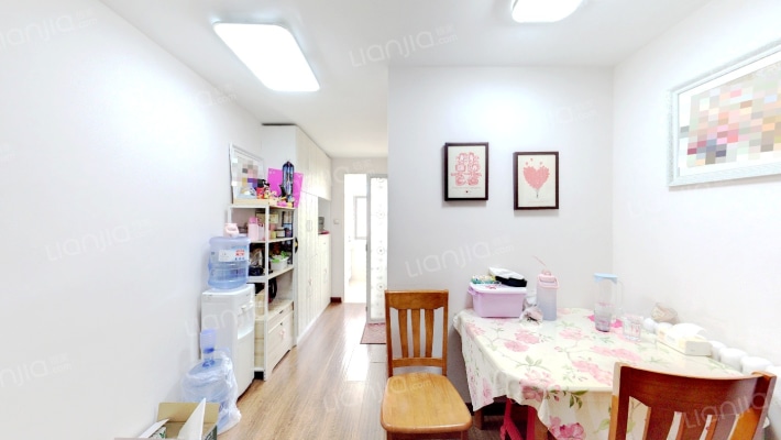 泊江东里二手房实景图