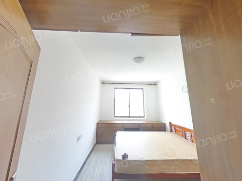 整租·昆山花园 4室2厅 南