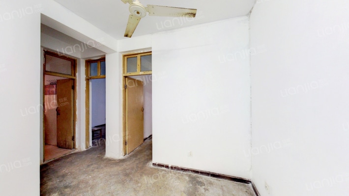 卫生路15号院二手房实景图