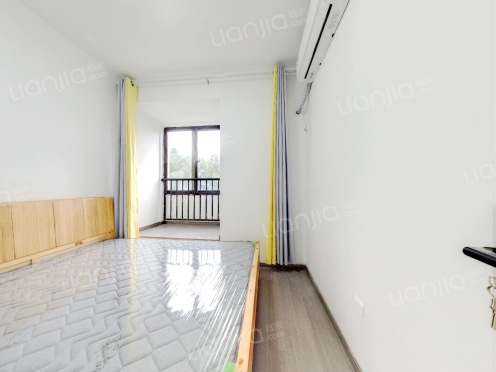 整租·枫香花园 4室2厅 南/北