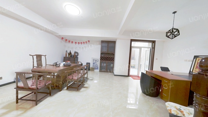 中海国际公园城鸣湖苑二手房实景图