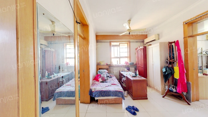 七家村24号二手房实景图