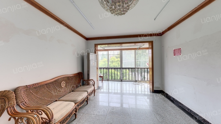 新民路二手房实景图