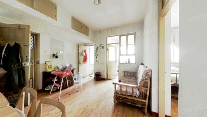 人寿保险公司宿舍二手房实景图