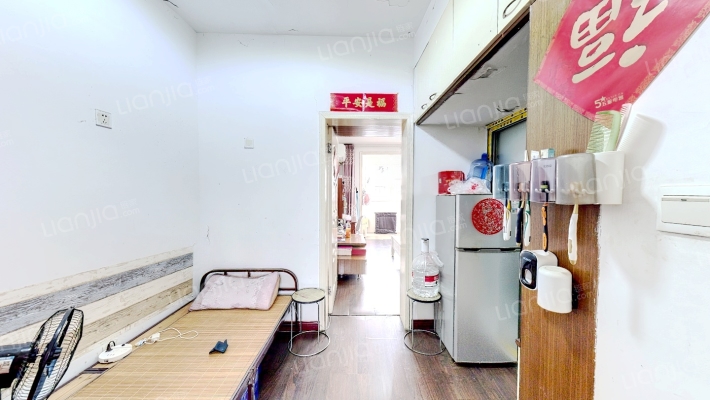 乔虹苑二手房实景图