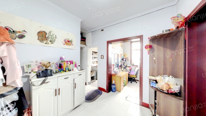 收割机厂家属楼(胜利西路)二手房实景图