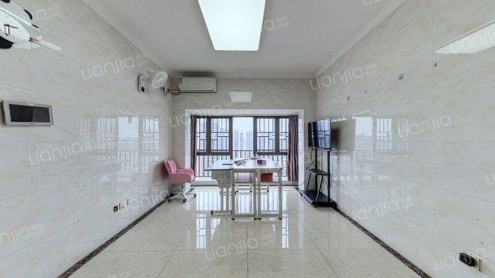 颐安都会中央二期二手房实景图