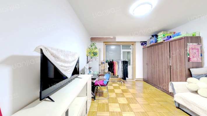 卫生局家属楼二手房实景图