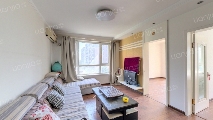 御龙逸城二期二手房实景图