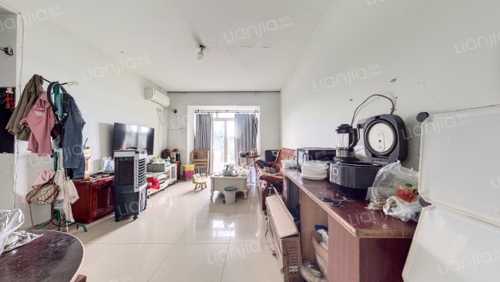 新博新美连锁住宅区二手房实景图