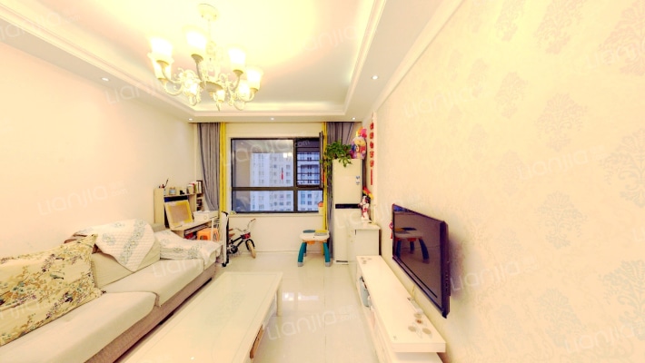 英地天骄华庭二期二手房实景图