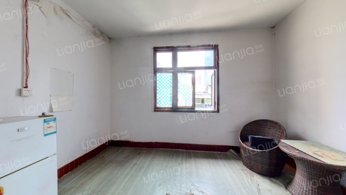 思源小区二手房实景图