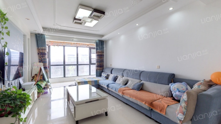 万达公园里一期二手房实景图