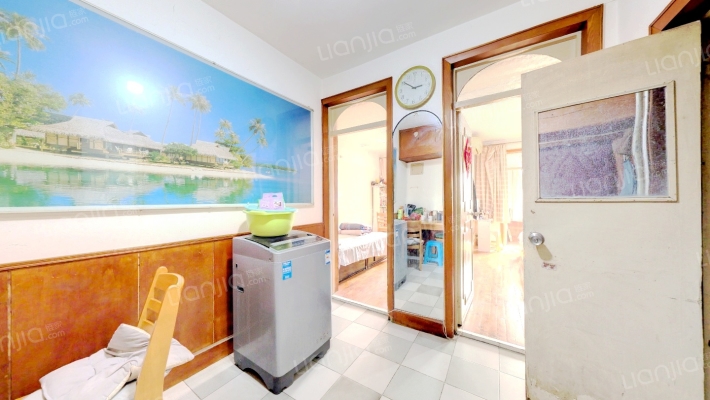 海岸路二手房实景图