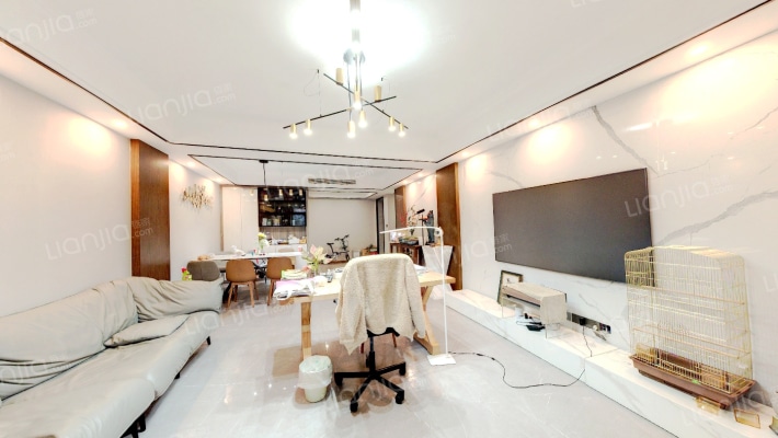 彩虹新钻二手房实景图