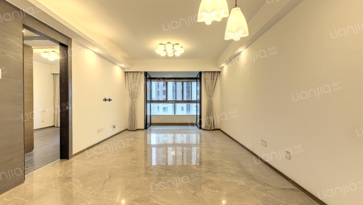 阳明花园广场（二期）二手房实景图