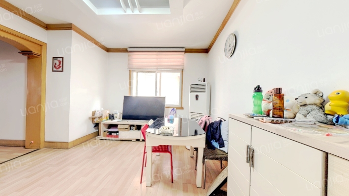 湖影公寓二手房实景图