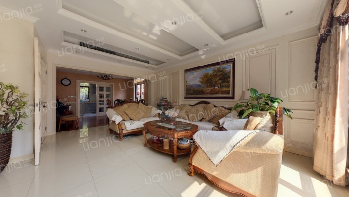 伊莎士花园二手房实景图