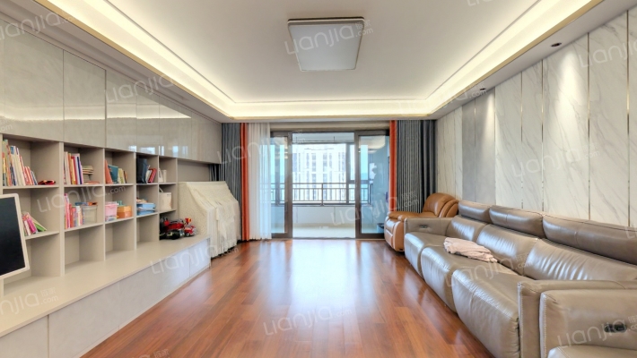 天鹅湖凤曦府二手房实景图