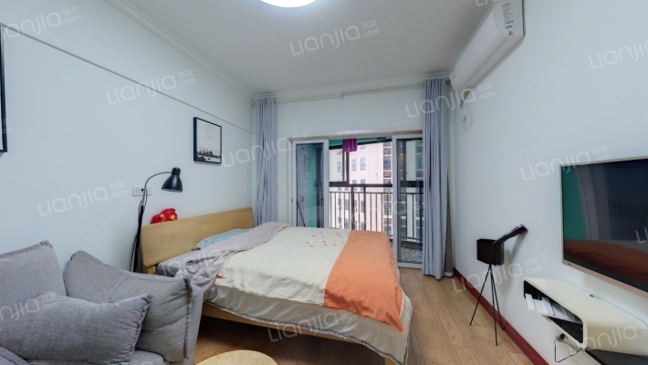 里面二手房实景图