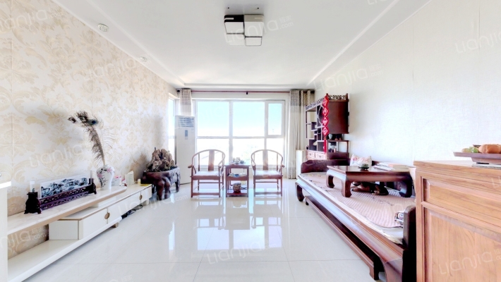 尚东绿洲三期二手房实景图