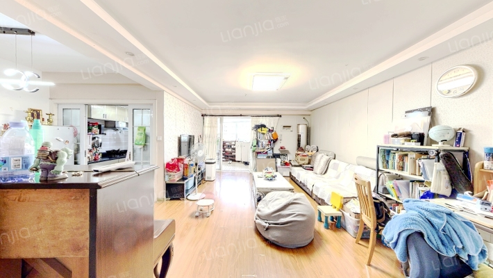 迎飞花园二手房实景图