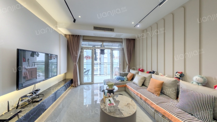 富悦果岭二手房实景图