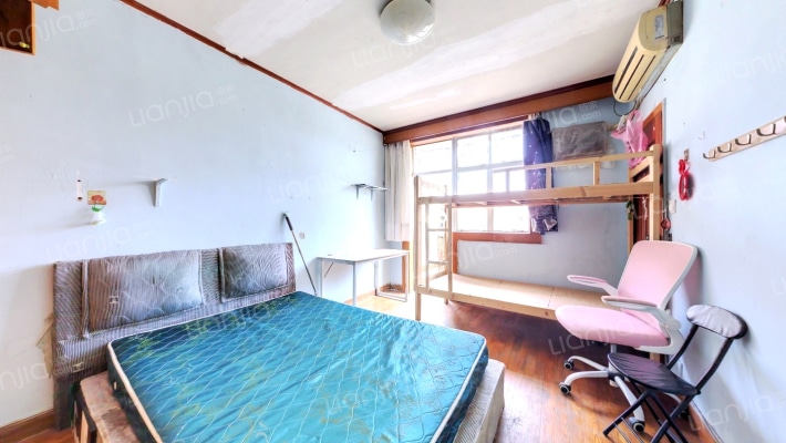 斜土路1358弄二手房实景图