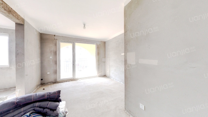 中冶沁海云墅二手房实景图