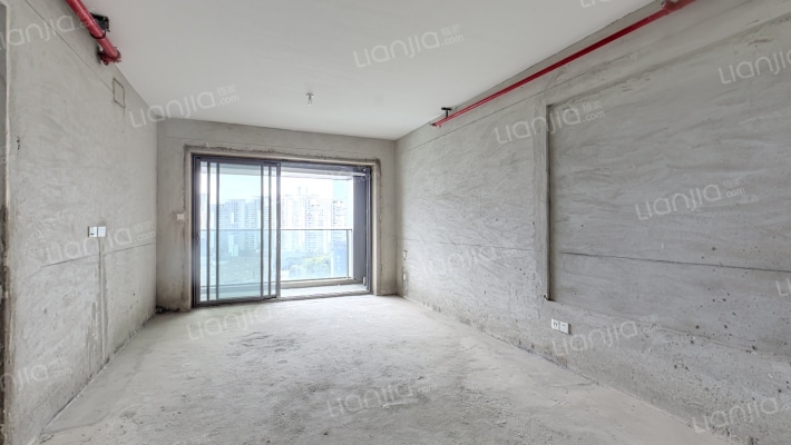 新世界·临海揽山御园二手房实景图