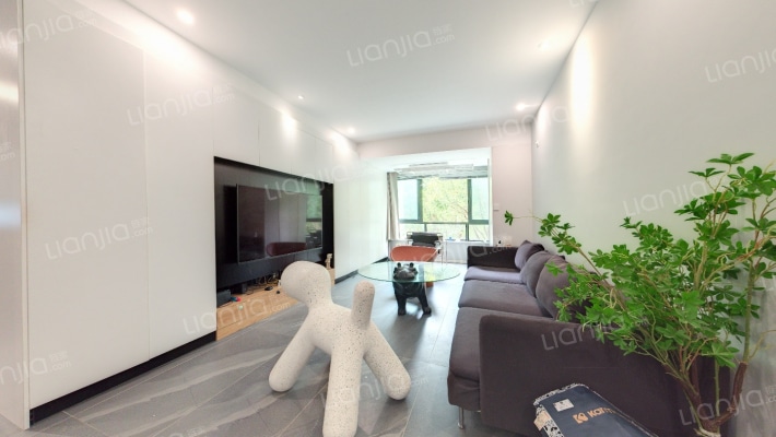 融创凡尔赛领馆四期二手房实景图