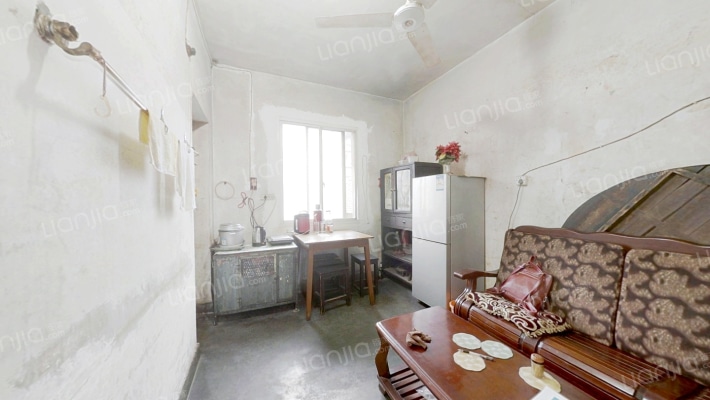 上海路橡胶厂宿舍二手房实景图