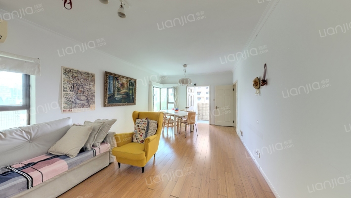 鸿艺豪苑二手房实景图