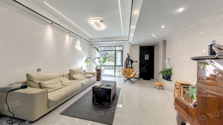 佘山玺樾二手房实景图