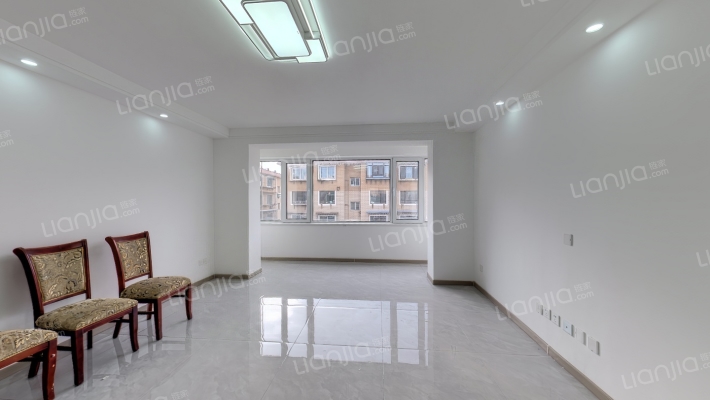 金向山花园二手房实景图