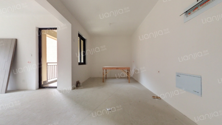 融创森与海之城二手房实景图