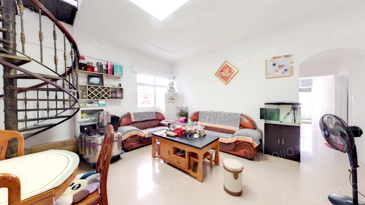 莲园新村二手房实景图