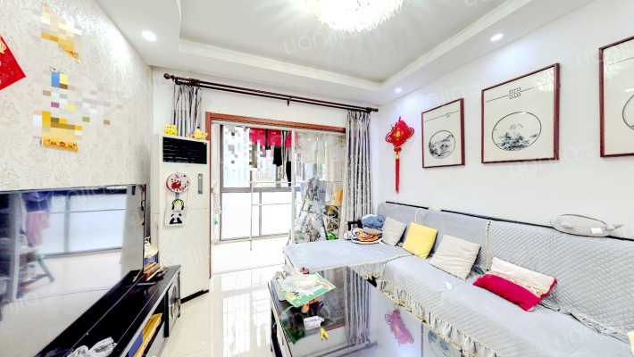 西上海名邸二手房实景图