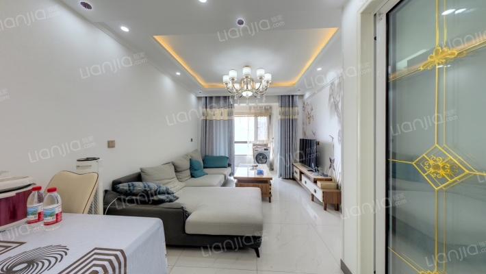 绿地滨湖国际城七区二手房实景图