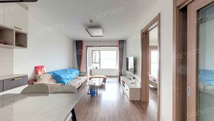 万科劝学里二手房实景图