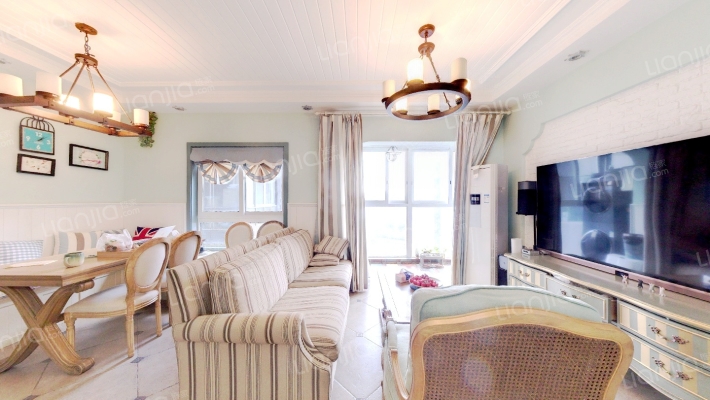 蓝光金悦金沙二手房实景图