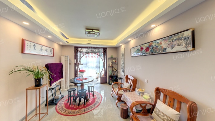 万都铂睿花园二手房实景图