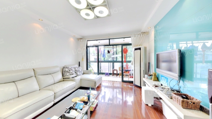 月夏香樟林二手房实景图