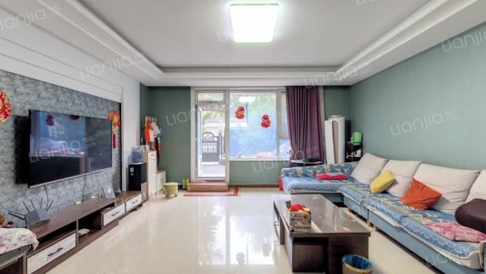 在水一方二手房实景图