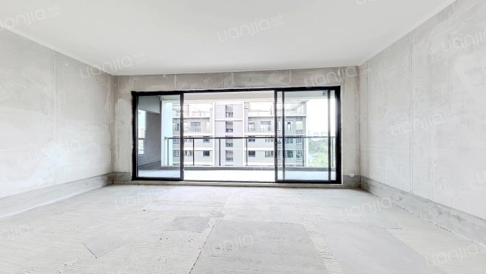 中海映山湖央墅二手房实景图