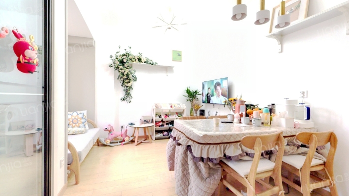 时光悦酩公寓二手房实景图